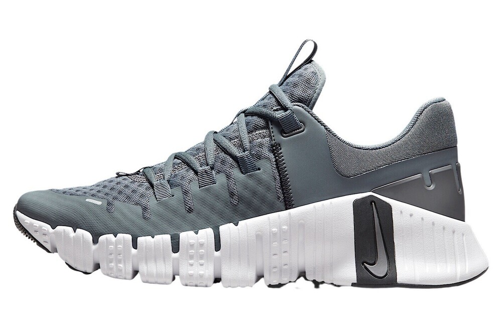 Size 10.5 Nike Free Metcon 5 Smoke Grey DV3949-003 Men's